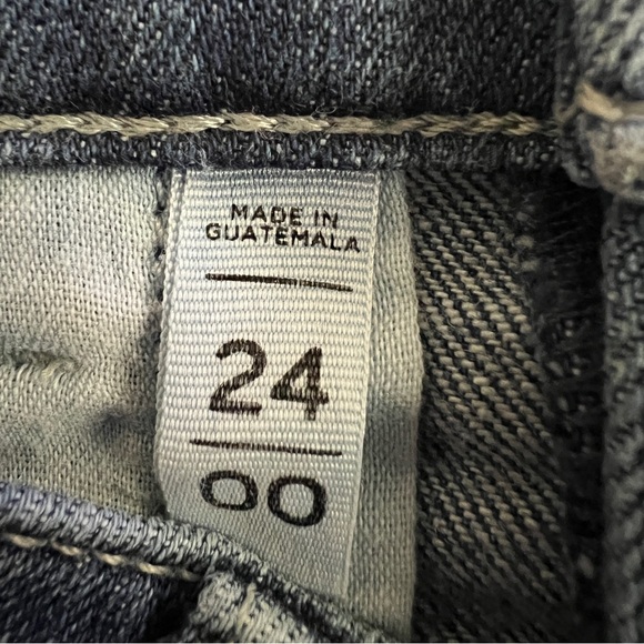 LOFT Denim Shorts Roll Cuff - Picture 6 of 7